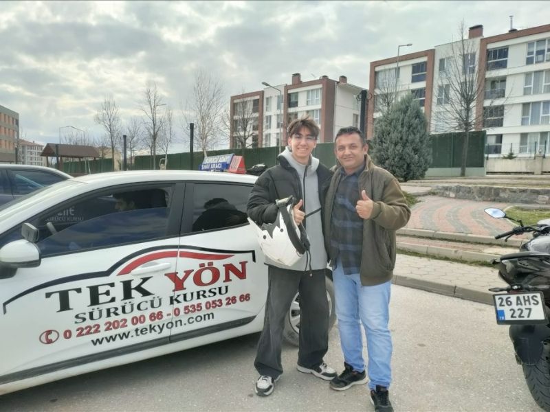 Başarılı Kursiyer ve Eğitmen Kutlaması